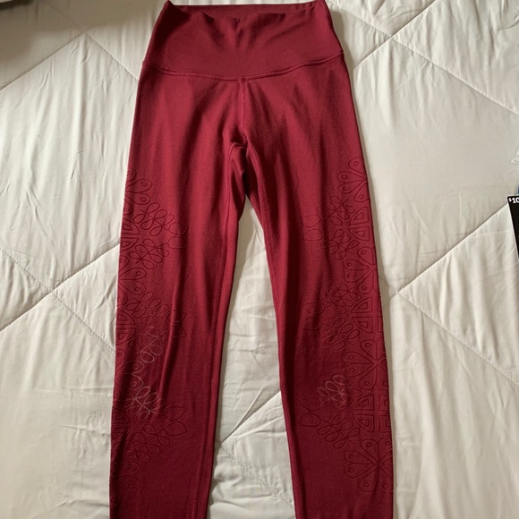 Aerie High Waisted Leggings - Picture 2 of 3